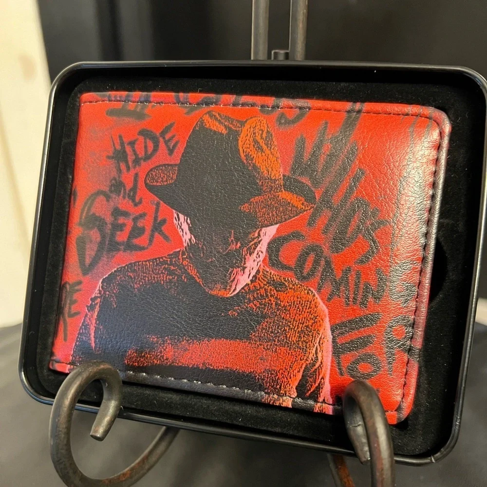 🖤🩸NWT- BUCKLE-DOWN Canvas Bi-Fold Wallet - Freddy Pose2 + Hand Scratching🩸🖤
